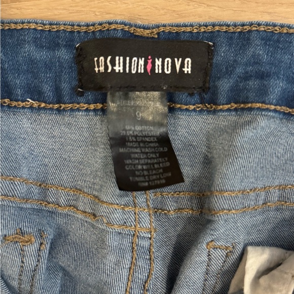 Fashion Nova Women Dark Blue Jeans size 9 - Picture 8 of 9